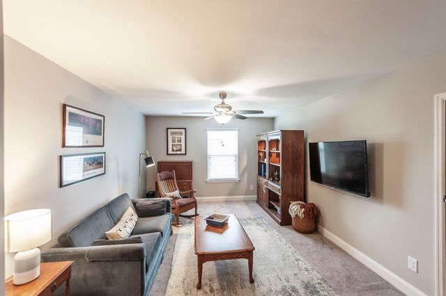 143 Day Star Ct, Gallatin, TN 37066