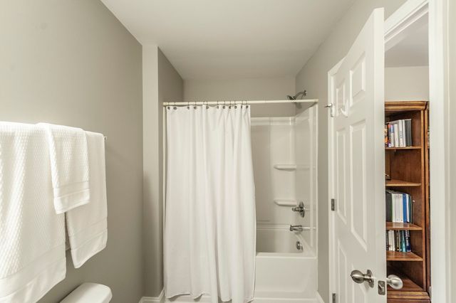 143 Day Star Ct, Gallatin, TN 37066