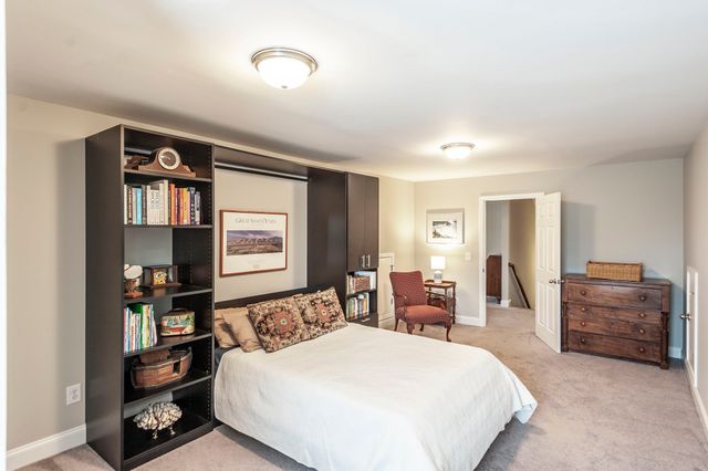 143 Day Star Ct, Gallatin, TN 37066