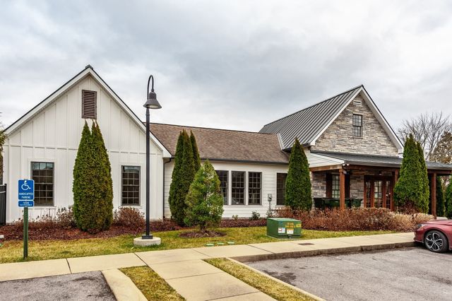 143 Day Star Ct, Gallatin, TN 37066