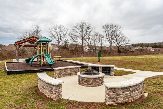 143 Day Star Ct, Gallatin, TN 37066