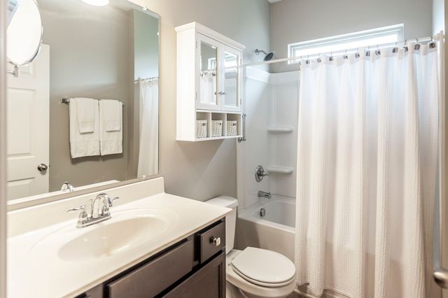 143 Day Star Ct, Gallatin, TN 37066