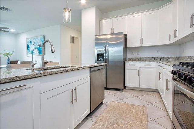 5160 CORAL REEF WAY, Bradenton, FL 34211