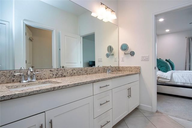 5160 CORAL REEF WAY, Bradenton, FL 34211