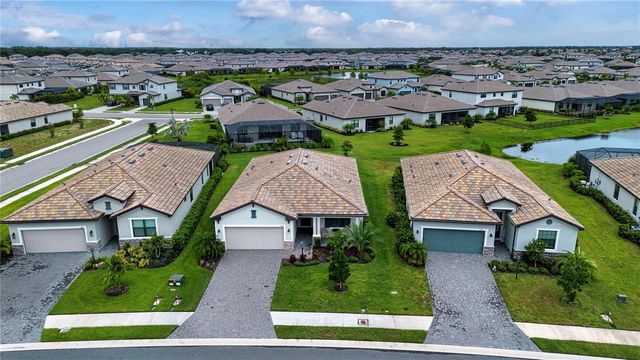 5160 CORAL REEF WAY, Bradenton, FL 34211