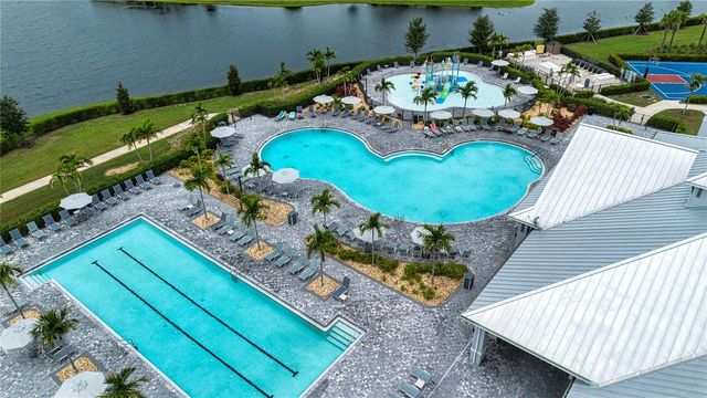 5160 CORAL REEF WAY, Bradenton, FL 34211