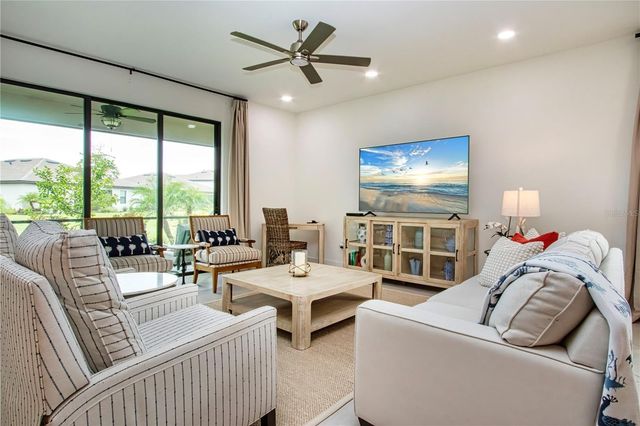 5160 CORAL REEF WAY, Bradenton, FL 34211