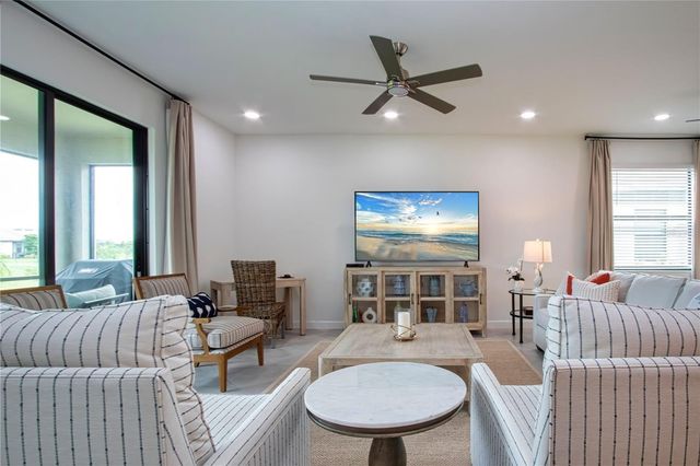 5160 CORAL REEF WAY, Bradenton, FL 34211