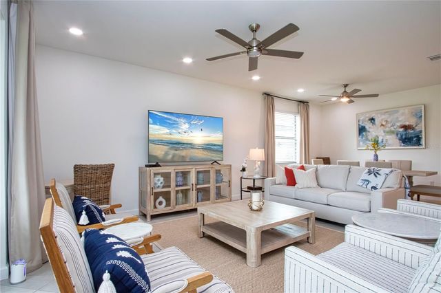 5160 CORAL REEF WAY, Bradenton, FL 34211