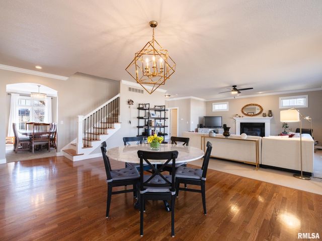 5807 W IVYBRIDGE Place, Peoria, IL 61615