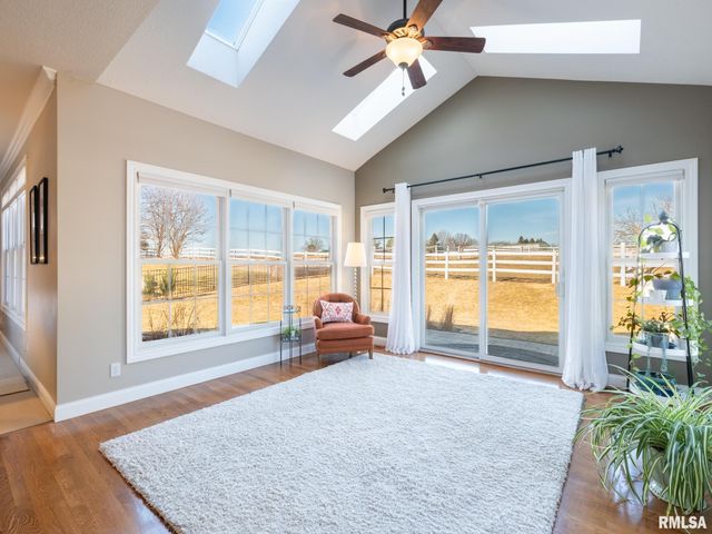 5807 W IVYBRIDGE Place, Peoria, IL 61615