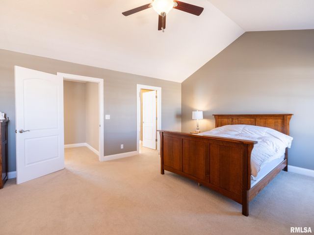 5807 W IVYBRIDGE Place, Peoria, IL 61615