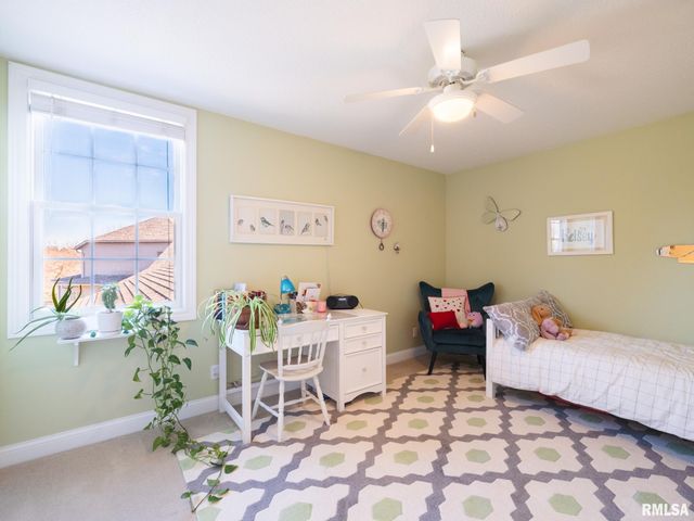 5807 W IVYBRIDGE Place, Peoria, IL 61615