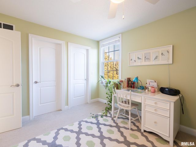 5807 W IVYBRIDGE Place, Peoria, IL 61615