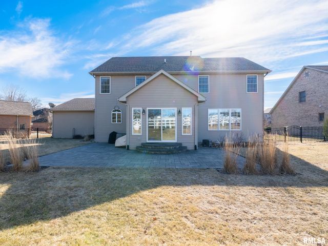 5807 W IVYBRIDGE Place, Peoria, IL 61615