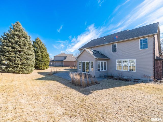 5807 W IVYBRIDGE Place, Peoria, IL 61615