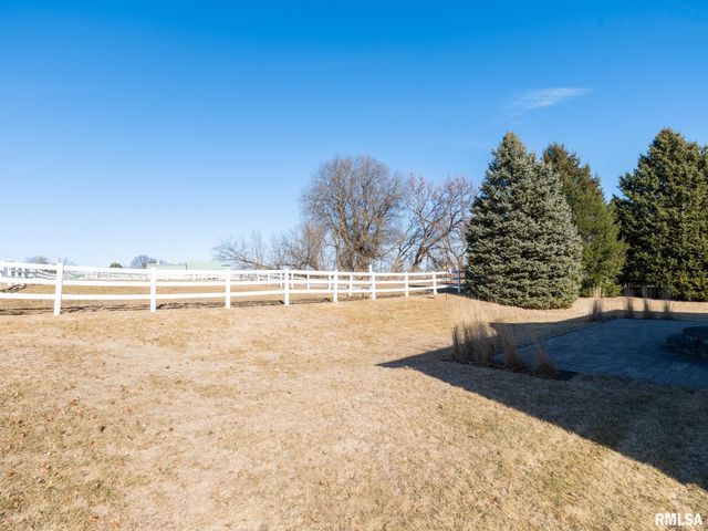 5807 W IVYBRIDGE Place, Peoria, IL 61615