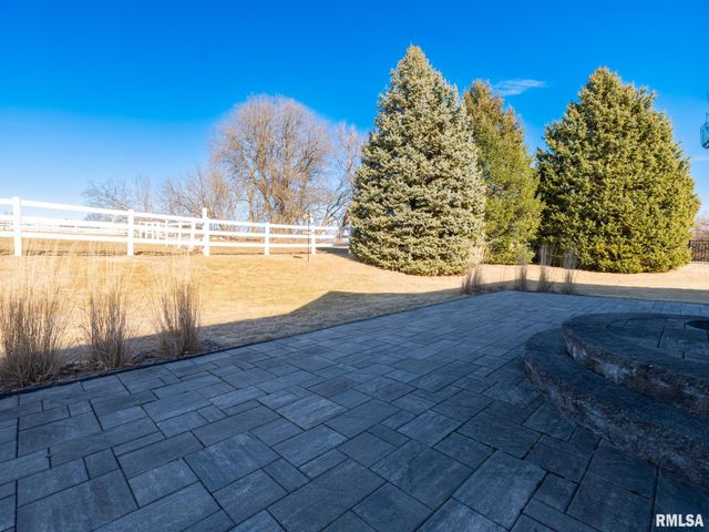 5807 W IVYBRIDGE Place, Peoria, IL 61615