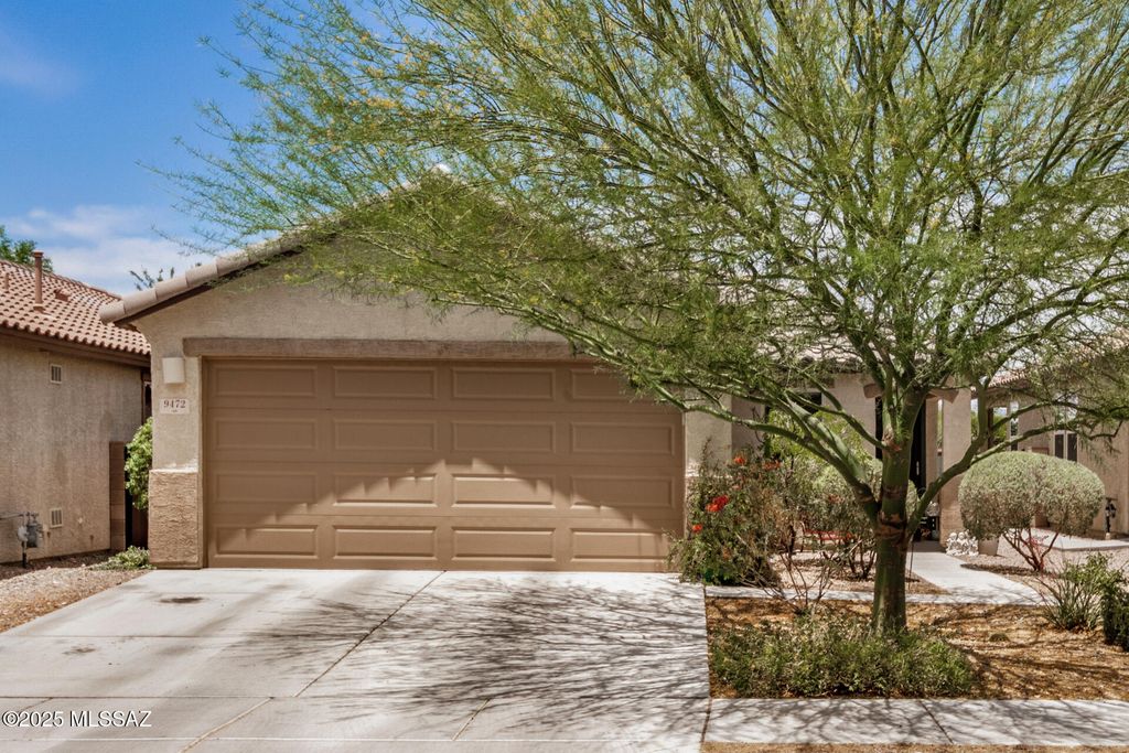 9472 Desert Fauna Loop, Tucson, AZ 85747