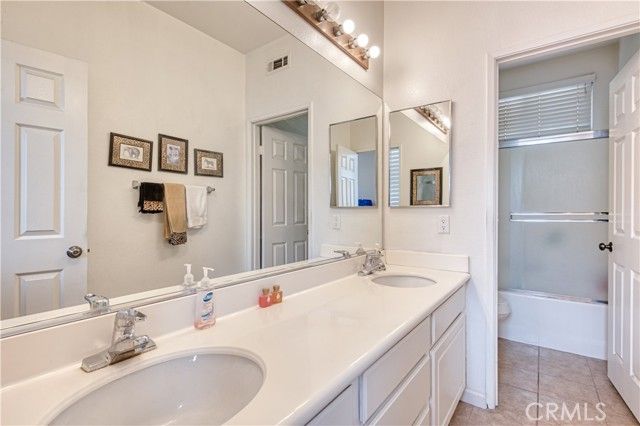 7085 Dove Valley, Eastvale, CA 92880