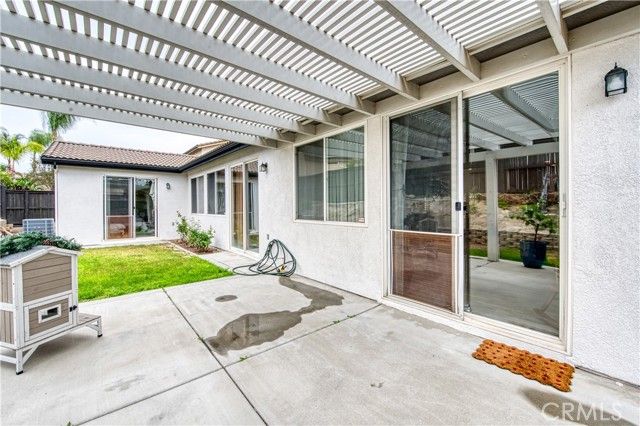 7085 Dove Valley, Eastvale, CA 92880