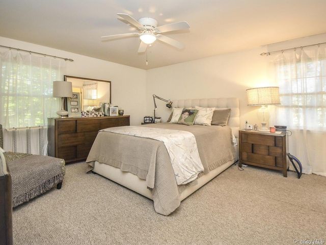 3 Ale Court, Centerport, NY 11721