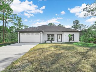 1225 Viburnum Drive, Sebring, FL 33875
