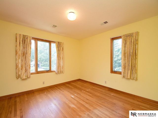 6006 S 25th Street, Lincoln, NE 68512