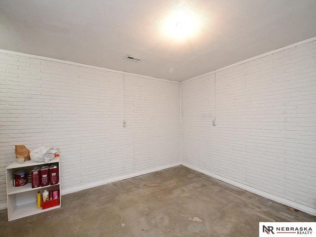 6006 S 25th Street, Lincoln, NE 68512