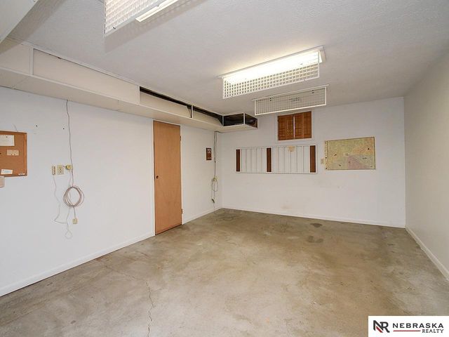 6006 S 25th Street, Lincoln, NE 68512