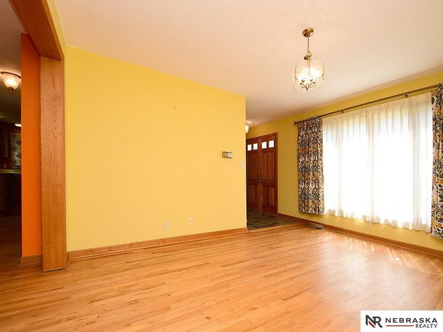 6006 S 25th Street, Lincoln, NE 68512