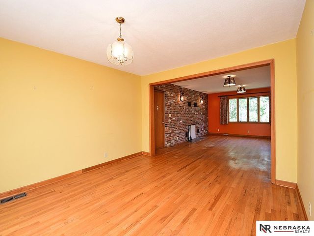 6006 S 25th Street, Lincoln, NE 68512