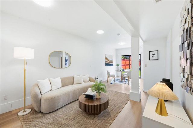 1630 Oakdale Avenue, San Francisco, CA 94124