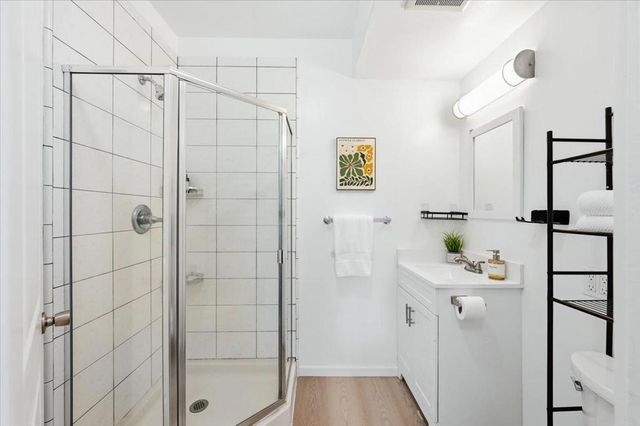 1630 Oakdale Avenue, San Francisco, CA 94124