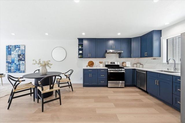 1630 Oakdale Avenue, San Francisco, CA 94124