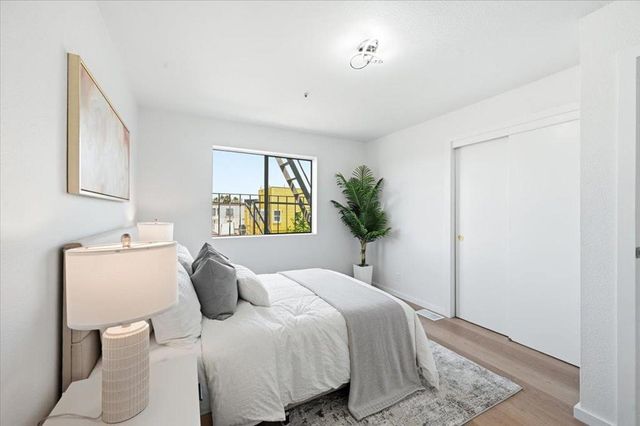 1630 Oakdale Avenue, San Francisco, CA 94124