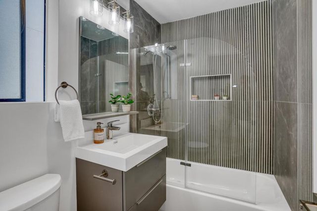 1630 Oakdale Avenue, San Francisco, CA 94124
