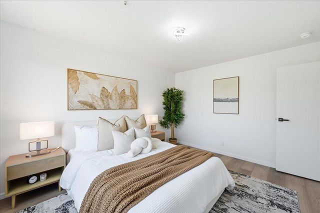 1630 Oakdale Avenue, San Francisco, CA 94124