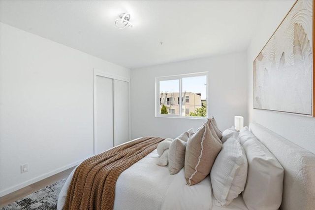 1630 Oakdale Avenue, San Francisco, CA 94124