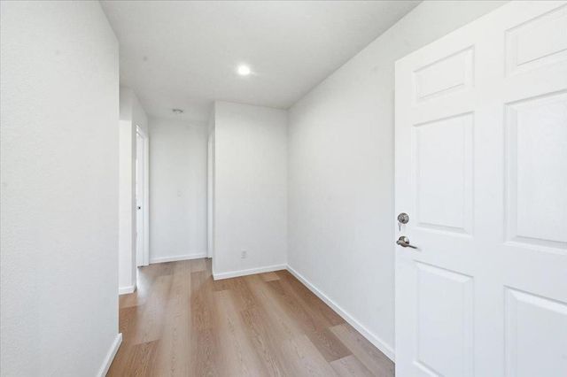 1630 Oakdale Avenue, San Francisco, CA 94124
