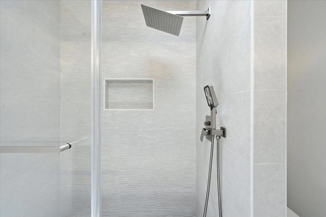 1630 Oakdale Avenue, San Francisco, CA 94124
