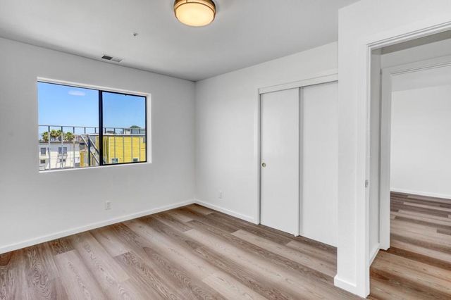 1630 Oakdale Avenue, San Francisco, CA 94124