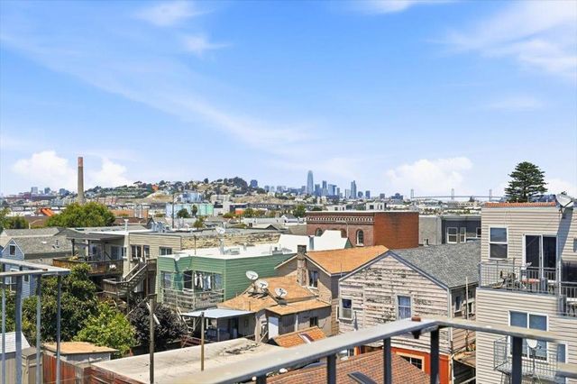 1630 Oakdale Avenue, San Francisco, CA 94124