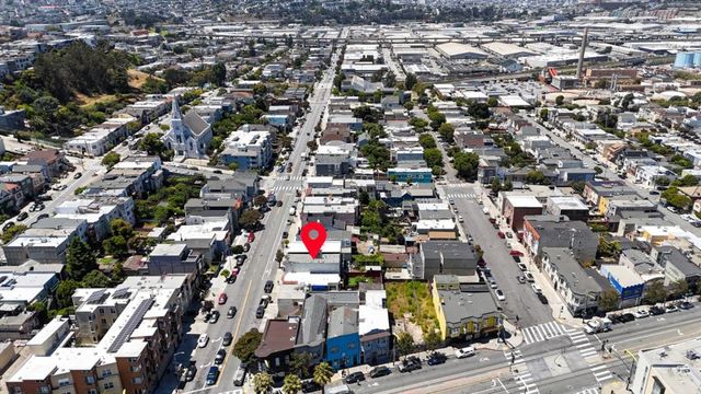 1630 Oakdale Avenue, San Francisco, CA 94124