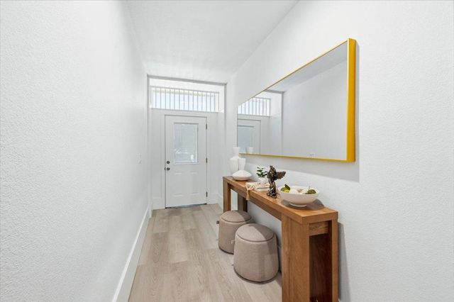 1630 Oakdale Avenue, San Francisco, CA 94124