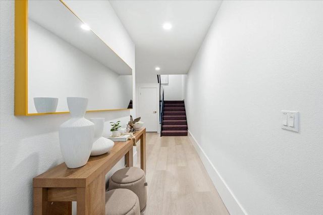 1630 Oakdale Avenue, San Francisco, CA 94124