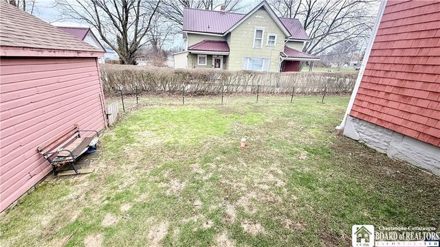 261 West Lake Shore Drive, Dunkirk, NY 14048