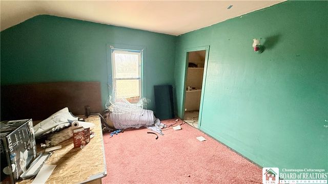 261 West Lake Shore Drive, Dunkirk, NY 14048