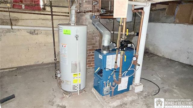 261 West Lake Shore Drive, Dunkirk, NY 14048