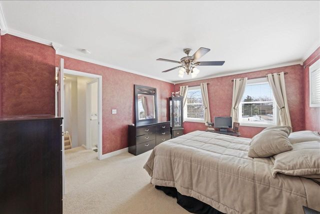 15429 W Mayflower COURT, New Berlin, WI 53151